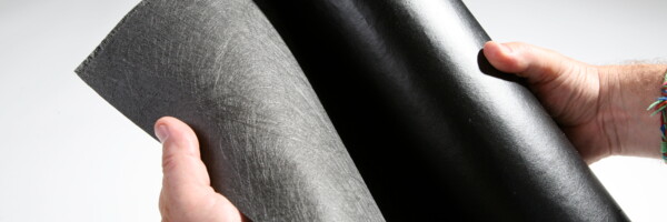 Rootguard PLUS Wurzelsperre leicht aufgerollt um das Material zu zeigen