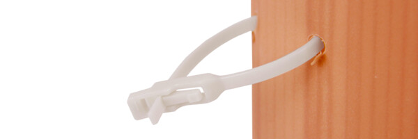 Biologisch abbaubarer Einzelschutz mit vorinstallierter Befestigung