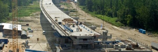 Bau von einer Brücke mit TERRAM Geozellen als Stützkonstruktion